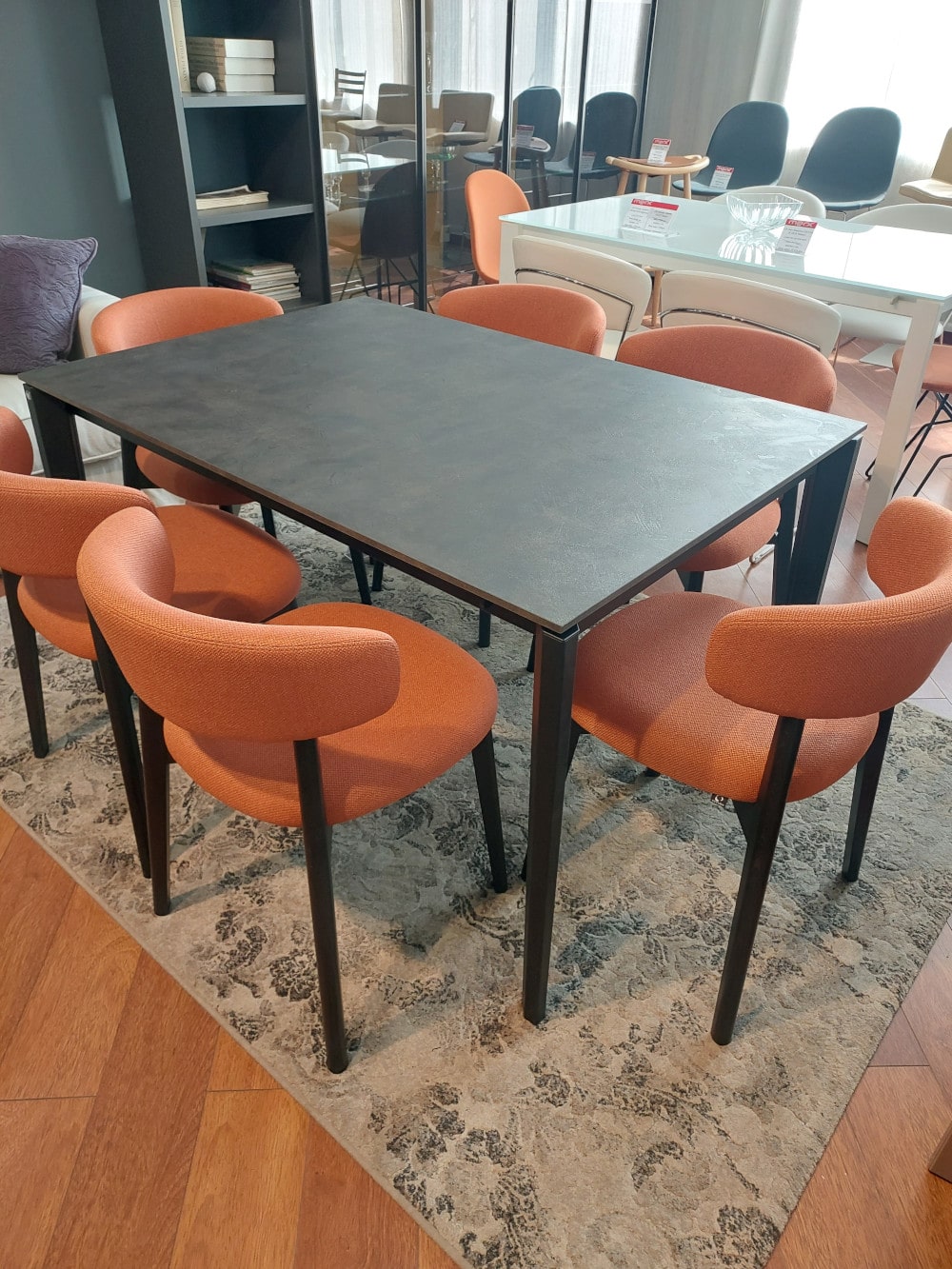 Итальянские столы и стулья в наличии -20%