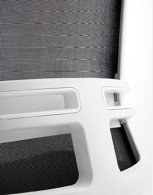 Omnia Armchair