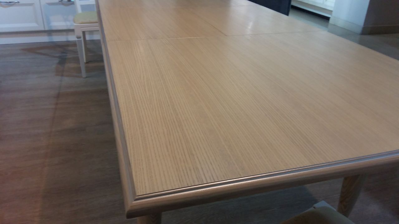 Stella Table